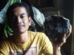 Pernyataan Lengkap Lapan soal Meteorit Timpa Rumah Warga Tapteng Josua