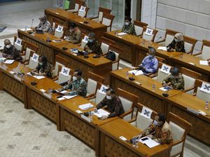 Panja Komisi IX DPR Gelar RDP dengan Pelaku Kesehatan