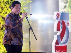 Lewat Foto Lawas, Erick Thohir Beri Selamat untuk Sandiaga Uno