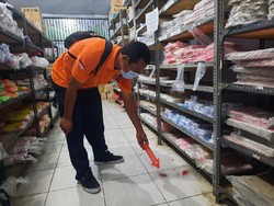 Warga Dompu Temukan Janin Berlumur Darah di Lantai Minimarket