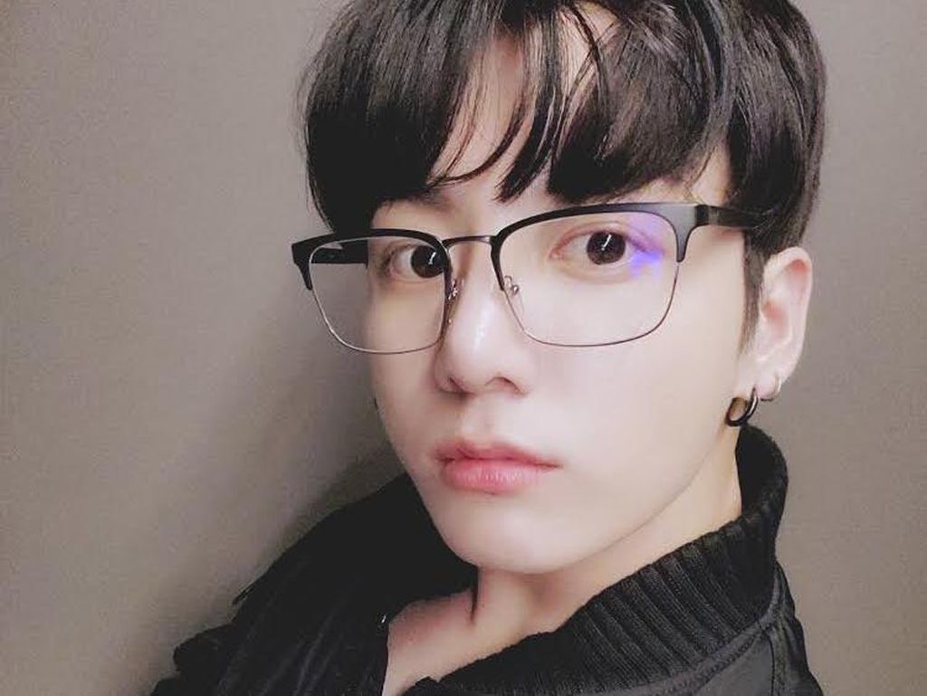 10 Potret Jungkook BTS, Cowok Bergelar Sexiest International Man 10 Potret Jungkook BTS, Cowok Bergelar Sexiest International Man