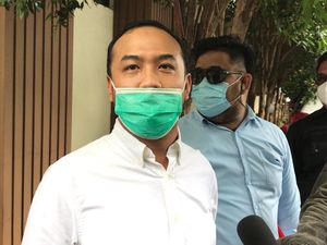 Suami Ratu Felisha Buka Suara Terkait Gugatan Cerainya Suami Ratu Felisha Buka Suara Terkait Gugatan Cerainya