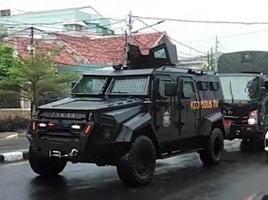 Di Balik Aksi Konvoi Maung Koopsus TNI di Depan Markas FPI Di Balik Aksi Konvoi Maung Koopsus TNI di Depan Markas FPI