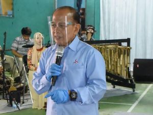 Wakil Ketua MPR ke Sanggar Angklung: Butuh Ketekunan dan Inovasi Wakil Ketua MPR ke Sanggar Angklung: Butuh Ketekunan dan Inovasi