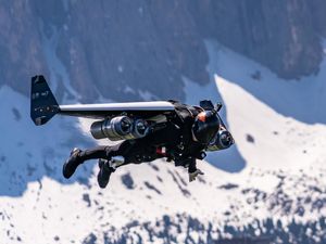 Foto: Akhir Tragis Vincent Reffet, Manusia Jet yang Tewas Saat Latihan Foto: Akhir Tragis Vincent Reffet, Manusia Jet yang Tewas Saat Latihan