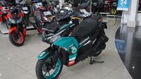 Potret Yamaha Aerox 155 Connected Berbaju Tim Petronas Sprinta