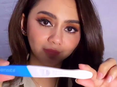 Bantah Hamil Duluan, Jenita Janet Tunjukkan Hasil Testpack