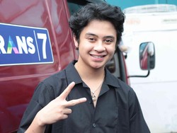 Bastian Steel Ungkap Alasan Iqbaal Ramadhan Belum Gabung TBA