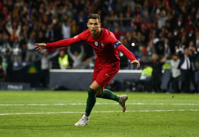 PORTO, PORTUGAL - JUNE 05:  Cristiano Ronaldo of Portugal celebrates after scoring his teams second goal during the UEFA Nations League Semi-Final match between Portugal and Switzerland at Estadio do Dragao on June 05, 2019 in Porto, Portugal. (Photo by Jan Kruger/Getty Images)