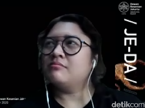 Teater Ghanta Gelar Pentas di Tengah Kampung Langganan Banjir Jakarta Teater Ghanta Gelar Pentas di Tengah Kampung Langganan Banjir Jakarta