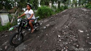 Jalur Evakuasi Gunung Merapi di Klaten Menanti Diperbaiki