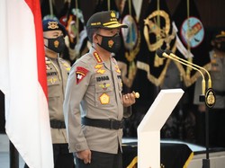 Kapolri Naikkan Pangkat 32 Anggota yang Tangkap Buron Teroris di Lampung