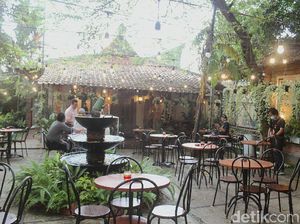 Ngopi Cantik di Kafe Hidden Gems Bergaya Vintage Ngopi Cantik di Kafe Hidden Gems Bergaya Vintage