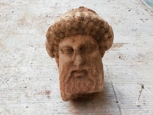 Penemuan Patung Marmer Kuno oleh Arkeolog Bulgaria Penemuan Patung Marmer Kuno oleh Arkeolog Bulgaria