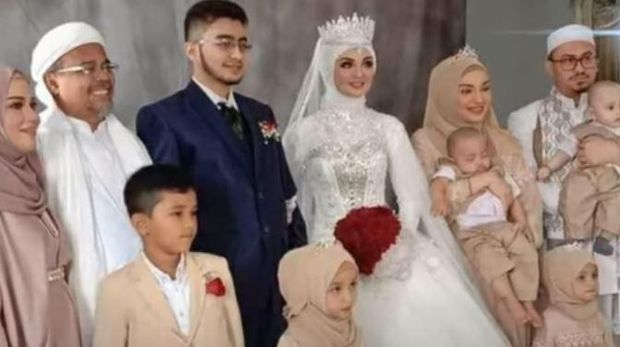 Pernikahan Syarifah Najwa Shihab dan Irfan Alaydrus