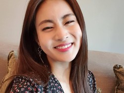 Chukahae! Kang Sora Melahirkan Anak Pertama