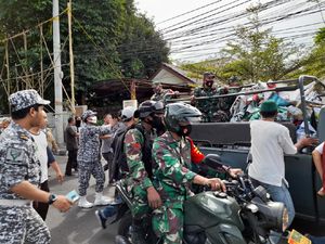 Pakar UGM Soal TNI Copoti Baliho Habib Rizieq: Penegakan Hukum Tak Jalan Pakar UGM Soal TNI Copoti Baliho Habib Rizieq: Penegakan Hukum Tak Jalan