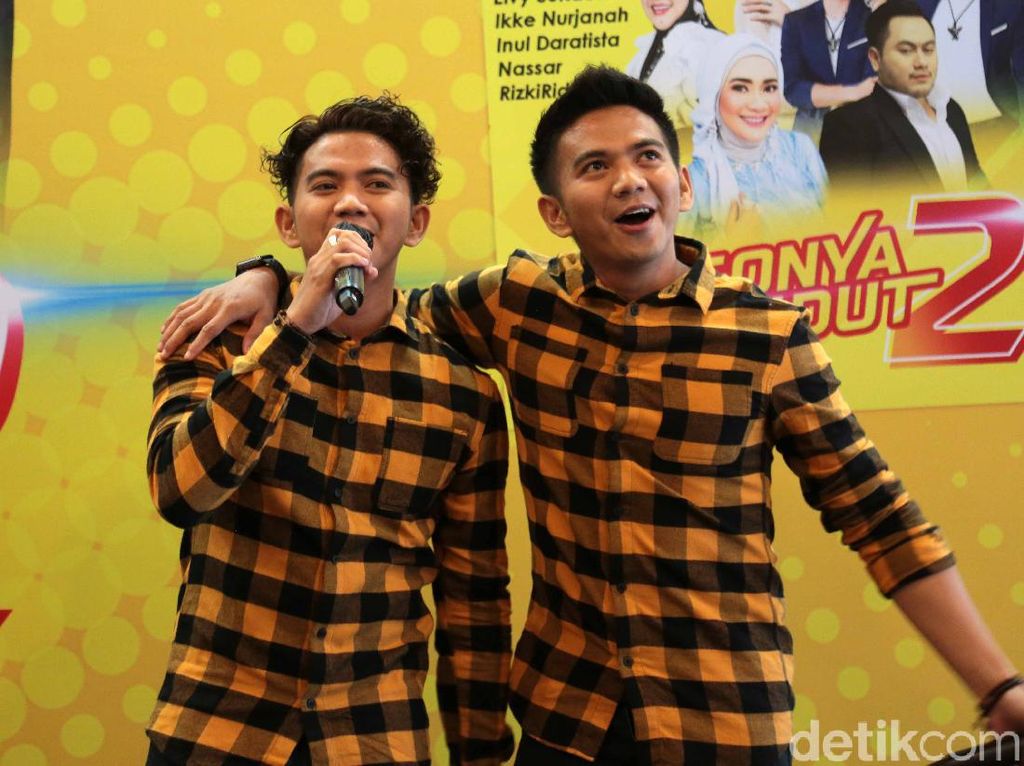 Tes Mata! Yang Mana Ridho dan Rizki, Suami Nadya Mustika Tes Mata! Yang Mana Ridho dan Rizki, Suami Nadya Mustika