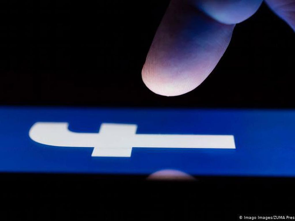 Beri Like Facebook Kampanye Cabup, Anggota KPU di Sulut Disanksi DKPP Beri Like Facebook Kampanye Cabup, Anggota KPU di Sulut Disanksi DKPP
