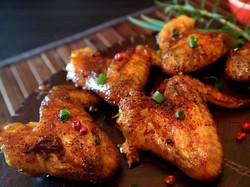 5 Takhayul Makanan di Korea, Sayap Ayam Picu Perselingkuhan