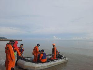 Perahu Terbalik Diterjang Ombak di Perairan Sergai Sumut, 1 Nelayan Hilang