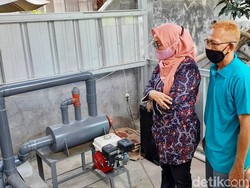 Warga Cirebon Kembangkan Alat Pembakar Sampah Ramah Lingkungan