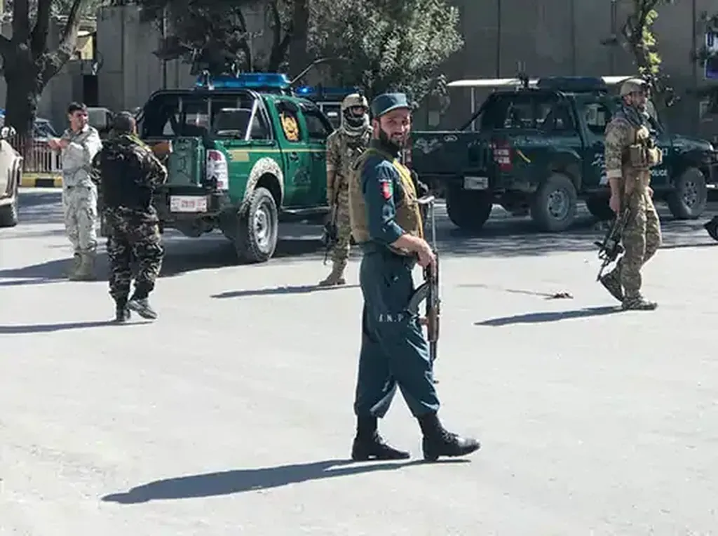 Rentetan Serangan Roket di Afghanistan di Tengah Perundingan Damai Rentetan Serangan Roket di Afghanistan di Tengah Perundingan Damai
