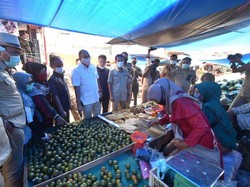 Dulu Dicegat Preman, Andre Rosiade Kembali Kunjungi Pasar Sungai Rumbai