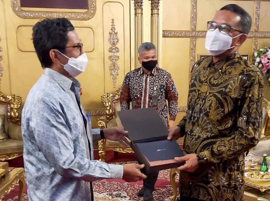 Bantuan Taman Bermain Anak untuk Warga Makassar Bantuan Taman Bermain Anak untuk Warga Makassar
