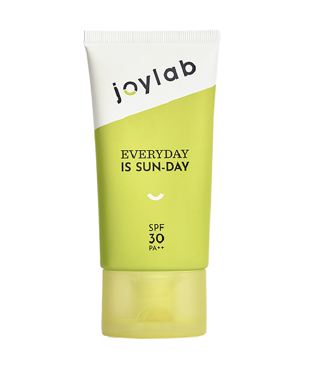 Mengeluarkan tiga jenis sunscreen, packaging yang menonjol, sudah menjadi ciri khas joylab.