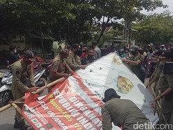 Deretan Kota yang Turunkan Baliho Habib Rizieq