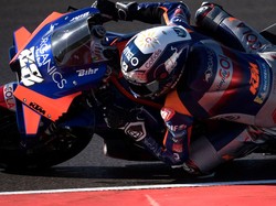 Hasil Kualifikasi MotoGP Portugal: Oliveira Pole, Mir Posisi 20