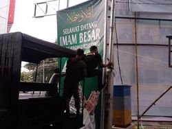 Polri soal Pencopotan Baliho Rizieq: Kita Bantu Pengamanan