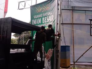 Polri soal Pencopotan Baliho Rizieq: Kita Bantu Pengamanan