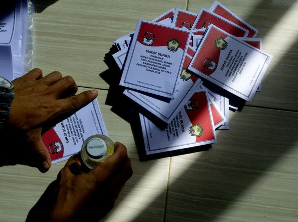 Menengok Proses Penyortiran Surat Suara Pilkada 2020 di Gowa