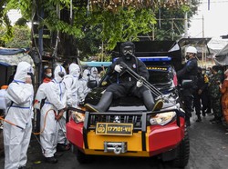 Dengar Habib Rizieq Sakit, Polisi Datang Tawarkan Bantuan