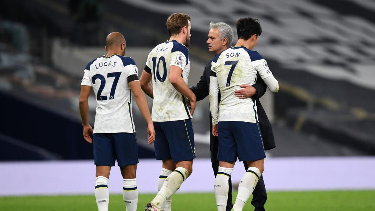 Tottenham Hotspur tetap menjaga mimpi juara bersama Jose Mourinho (Foto: Getty Images/Pool)
