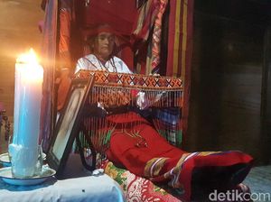Unik! Ada Tradisi Mendudukan Jenazah di Mamasa Unik! Ada Tradisi Mendudukan Jenazah di Mamasa