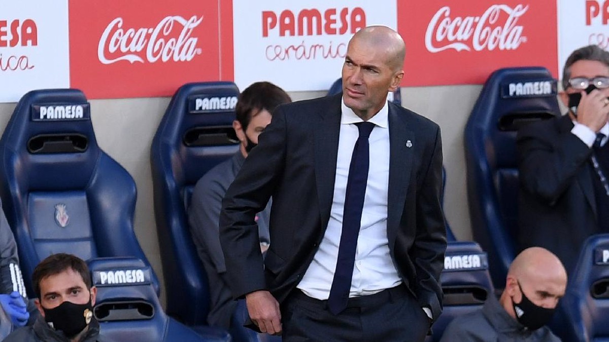 Zinedine Zidane menilai Real Madrid pantas dapat hasil lebih baik di markas Villarreal (Foto: Getty Images/Alex Caparros)