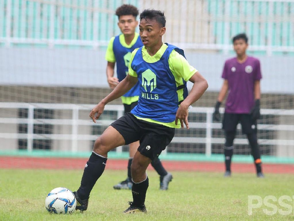 TC Timnas U-16 Jadi Momen Pembuktian Pemain Barito Putera yang Satu Ini TC Timnas U-16 Jadi Momen Pembuktian Pemain Barito Putera yang Satu Ini
