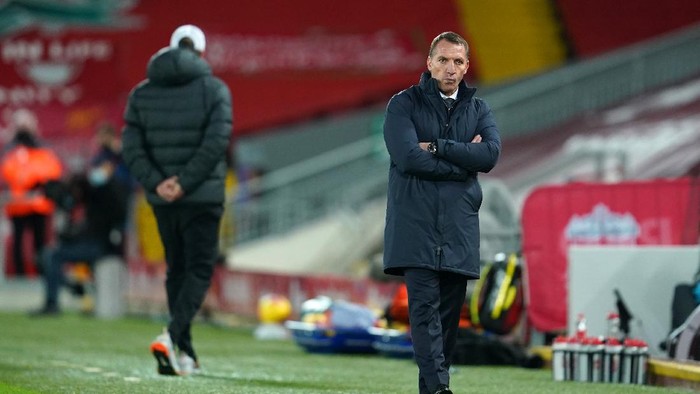 LIVERPOOL, ENGLAND - NOVEMBER 22: Brendan Rogers, Manager of Leicester City looks on during the Premier League match between Liverpool and Leicester City at Anfield on November 22, 2020 in Liverpool, England. Sporting stadiums around the UK remain under strict restrictions due to the Coronavirus Pandemic as Government social distancing laws prohibit fans inside venues resulting in games being played behind closed doors. (Photo by Jon Super - Pool/Getty Images)