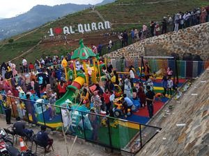 Diduga Tak Berizin-Langgar Prokes, Wisata Baru di Bandung Ditutup