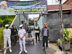 Dijaga Laskar FPI Lagi, Gang Rumah Habib Rizieq Tak Disemprot Disinfektan Dijaga Laskar FPI Lagi, Gang Rumah Habib Rizieq Tak Disemprot Disinfektan