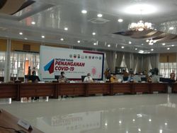 Gubsu soal Pilkada: Yang dari Jakarta Tolong Tak Memancing Buat Tidak Netral