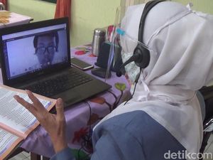 Pesan untuk Guru SD-SMP di Surabaya yang Mengajar Daring dari Sekolah Pesan untuk Guru SD-SMP di Surabaya yang Mengajar Daring dari Sekolah