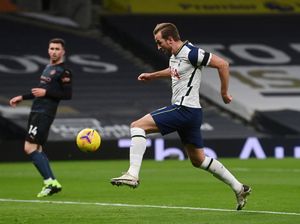 Kata Gary Neville, Harry Kane Mirip Zidane dalam Hal Ini