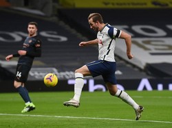 Kata Gary Neville, Harry Kane Mirip Zidane dalam Hal Ini