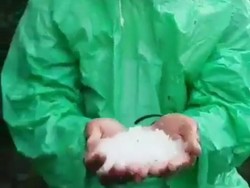 Viral Video Fenomena Hujan Es di Gunung Slamet