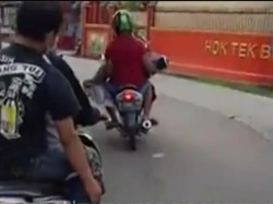 Viral Video Pemotor Bawa Jenazah di Bogor, Ini Kata Polisi