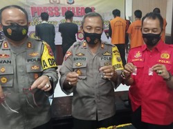 Oknum ASN Ditangkap di Arena Judi Sabung Ayam di Sulsel, Ada Sabu Ditemukan